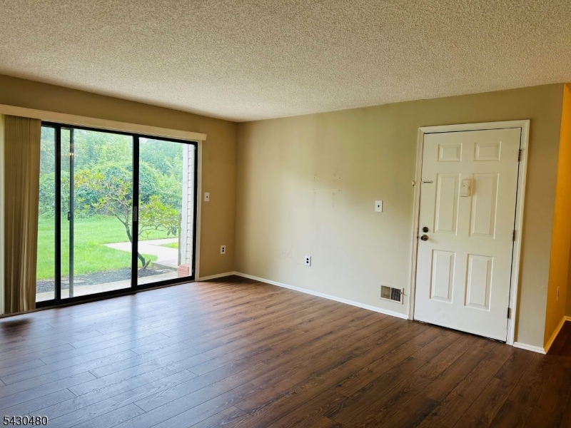 122 Crabapple Ln 122
