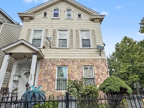Photo for 345 15Th Ave