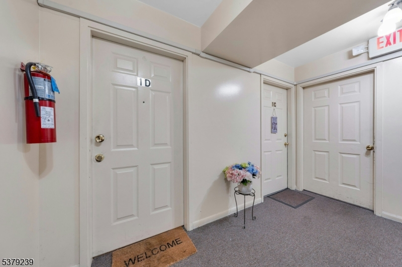 535-541 Bayway Ave 1D