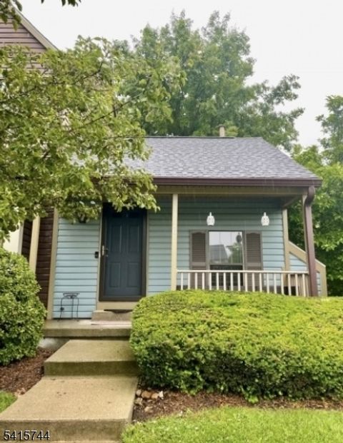 70 Wood Duck Ct Allamuchy Twp. NJ 07840