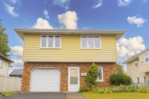 11 Roehrs Dr Wallington Boro NJ 07057