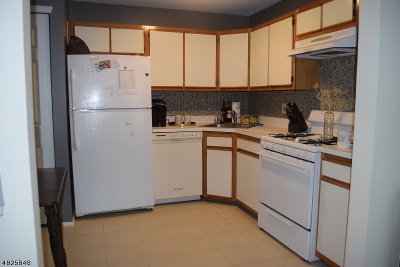 1104 Sage Ct 1104