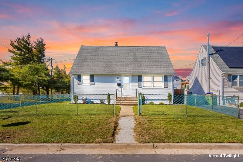 68 Elliot Pl