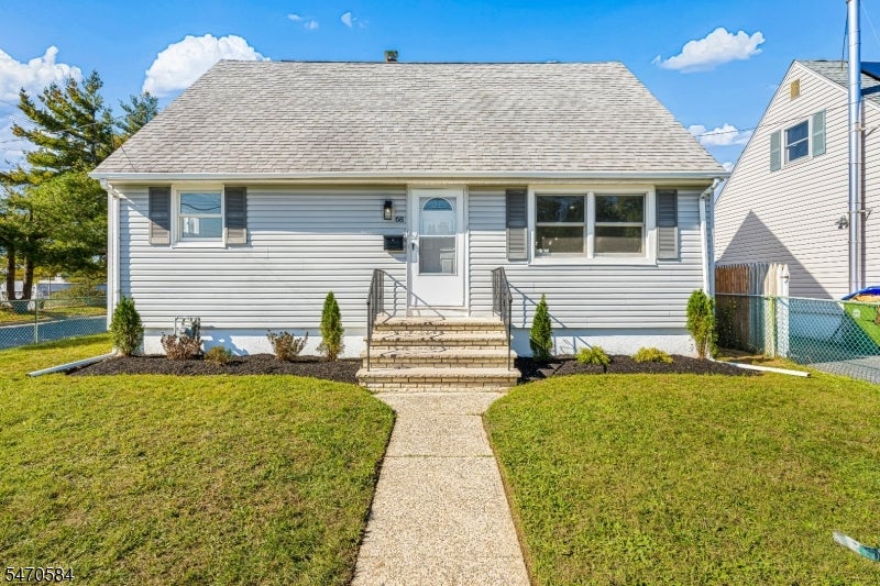 68 Elliot Pl