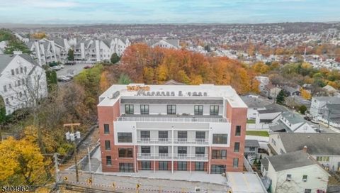 318 Dixon Ave 201 Paterson City NJ 07501