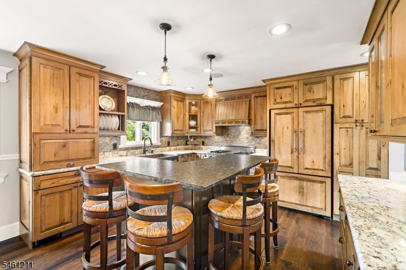 11 Tannery Ln