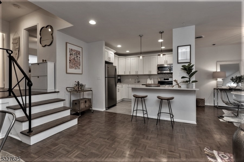 27 Up Mountain Ave C2701 1