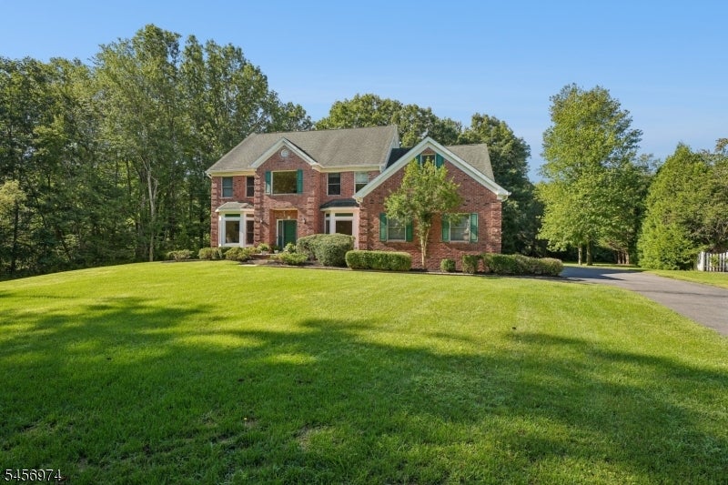 15 Victoria Ln
