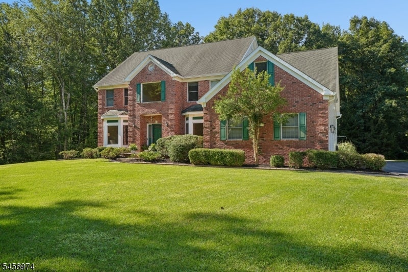 15 Victoria Ln