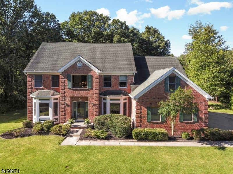 15 Victoria Ln