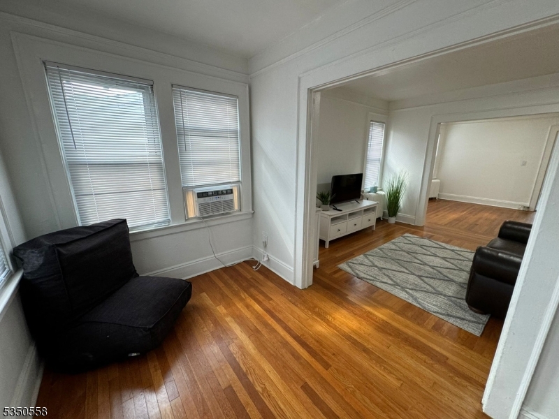419 Lake Ave