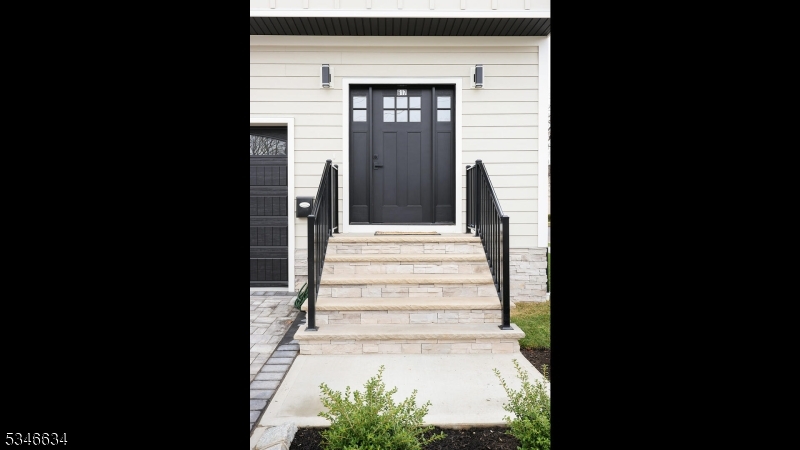 617 Wood Pl