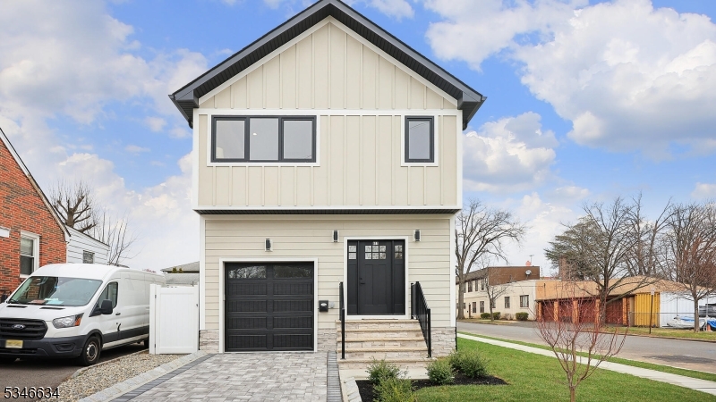 617 Wood Pl