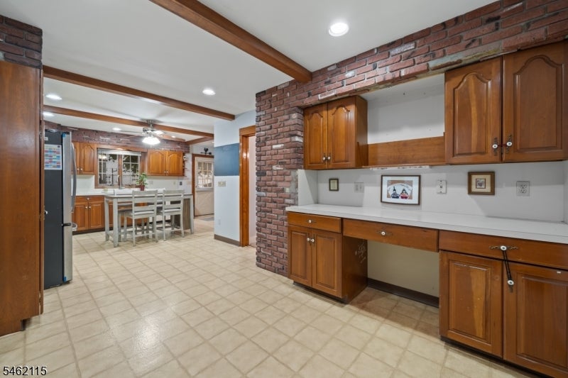 224 Luddington Ave