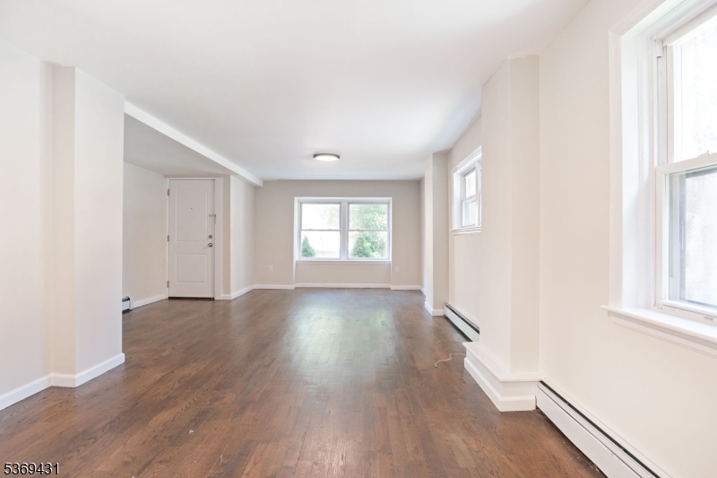 285 Orchard Ter