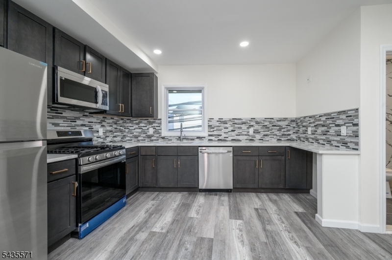 287 Orange St Apt 2