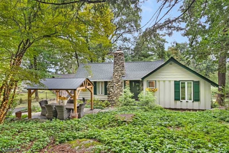 146 Hillside Rd