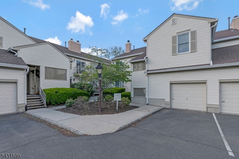 24 Spring Valley Blvd