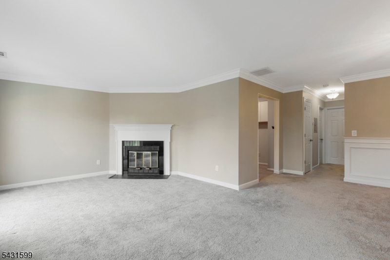 24 Spring Valley Blvd