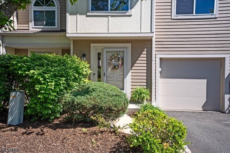 2103 Park Pl