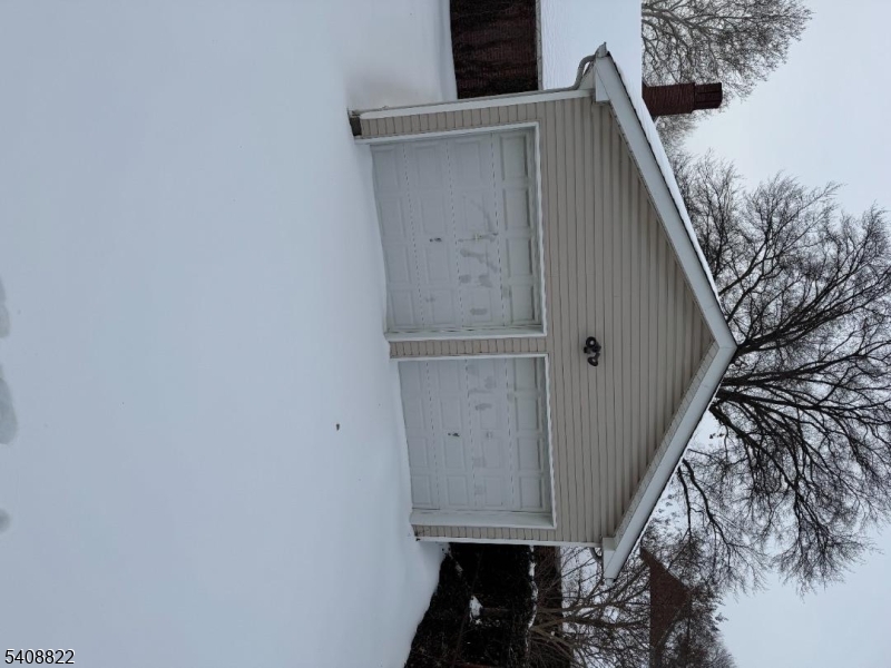 19 Meadowbrook Pl