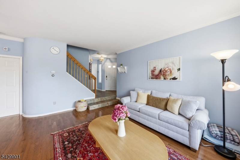 7 Witherspoon Ct 7