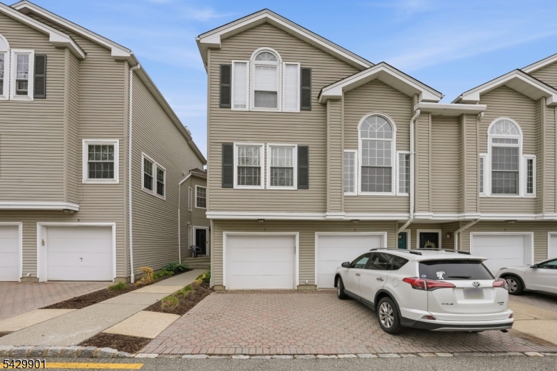 7 Witherspoon Ct 7