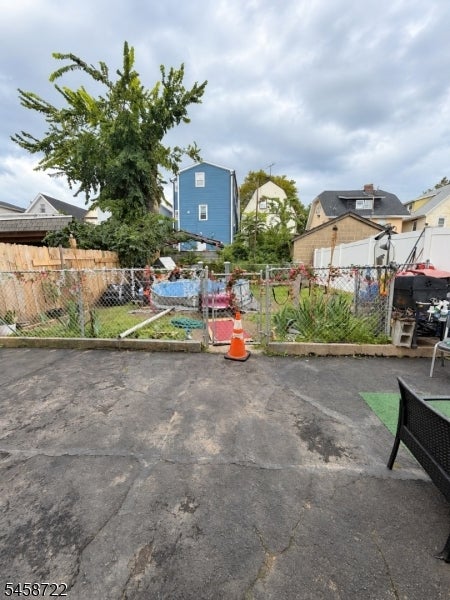388 N 6Th St