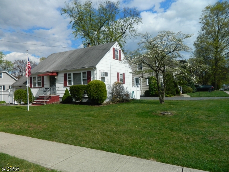 20 Saint Charles Ave