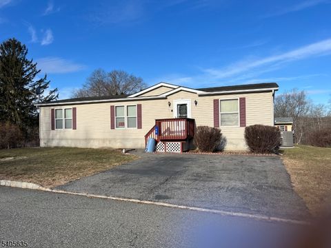 92 NEW STREET Oxford Twp. NJ 07863