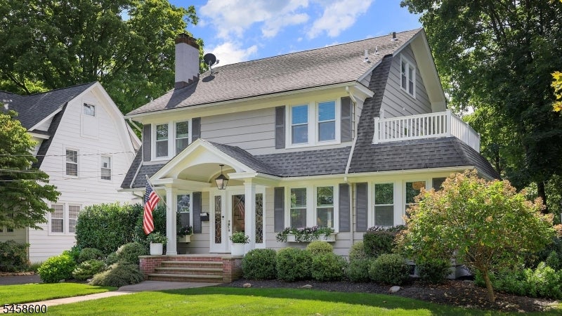 546 Alden Ave