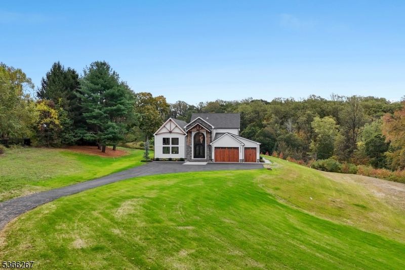 465 Cherry Ln