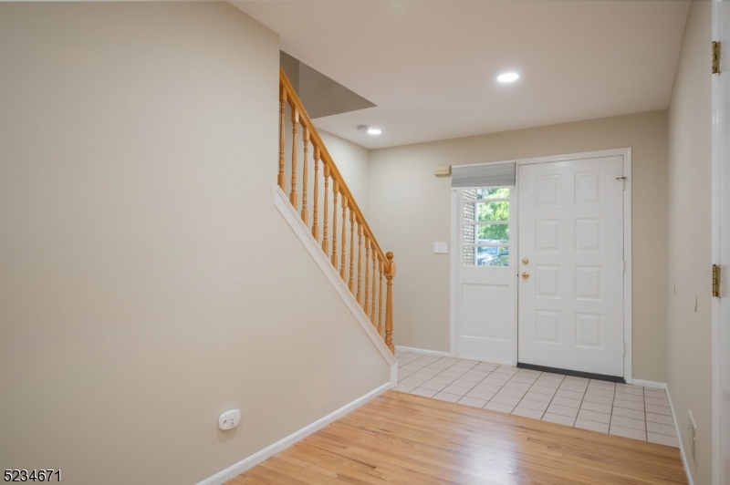 18 Guilford Ct