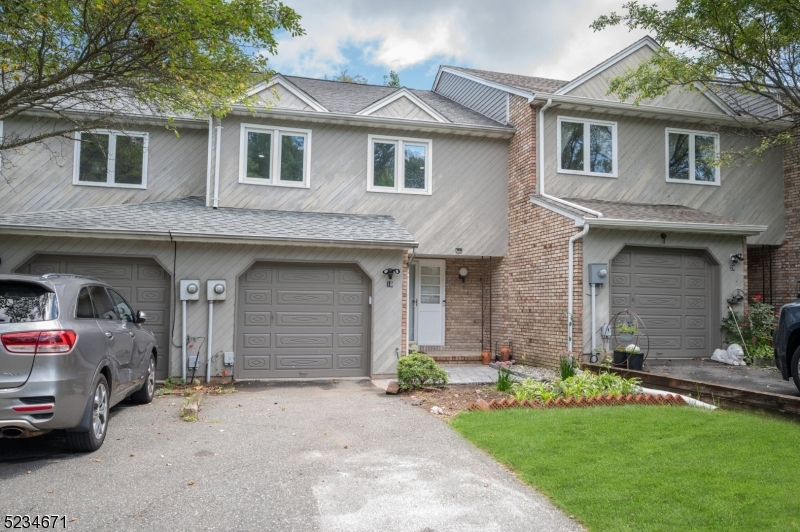 18 Guilford Ct