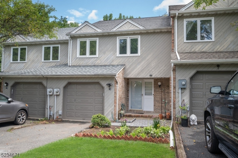18 Guilford Ct