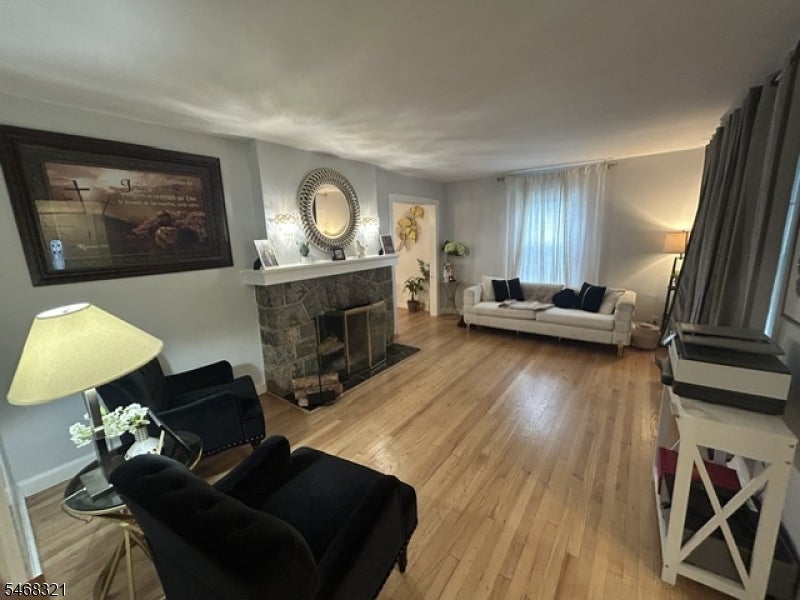 822 Ramapo Ave