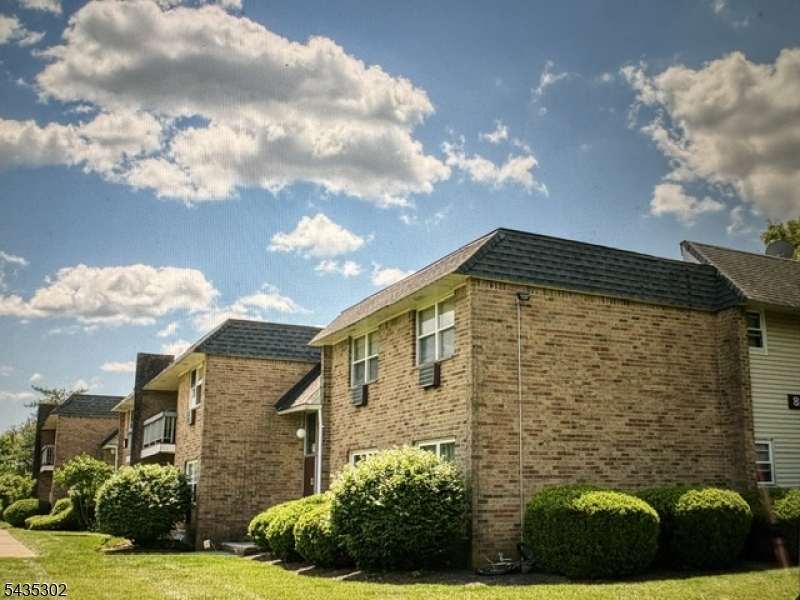 808 Eves Dr 1k