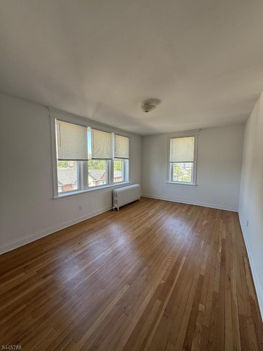 214 Lawton Ave 14