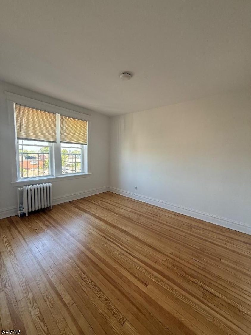 214 Lawton Ave 14