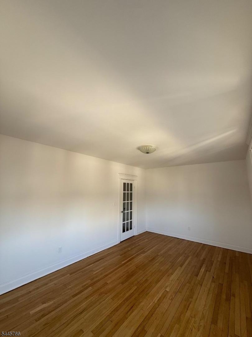 214 Lawton Ave 14