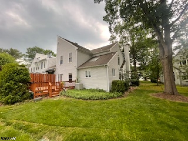 861 Princeton Ct