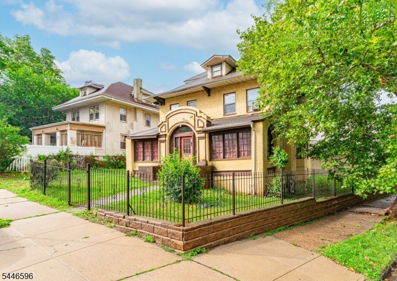 233-237 Meeker Ave