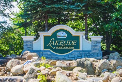 67 Magnolia Way North Haledon Boro NJ 07508