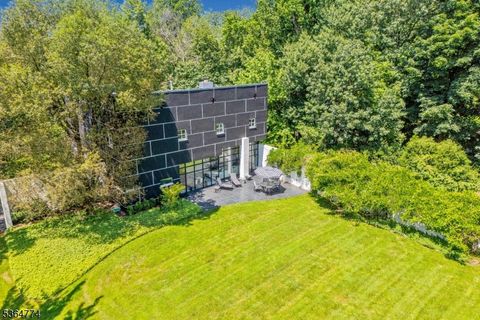 451 Mountain Ave North Caldwell Boro NJ 07006