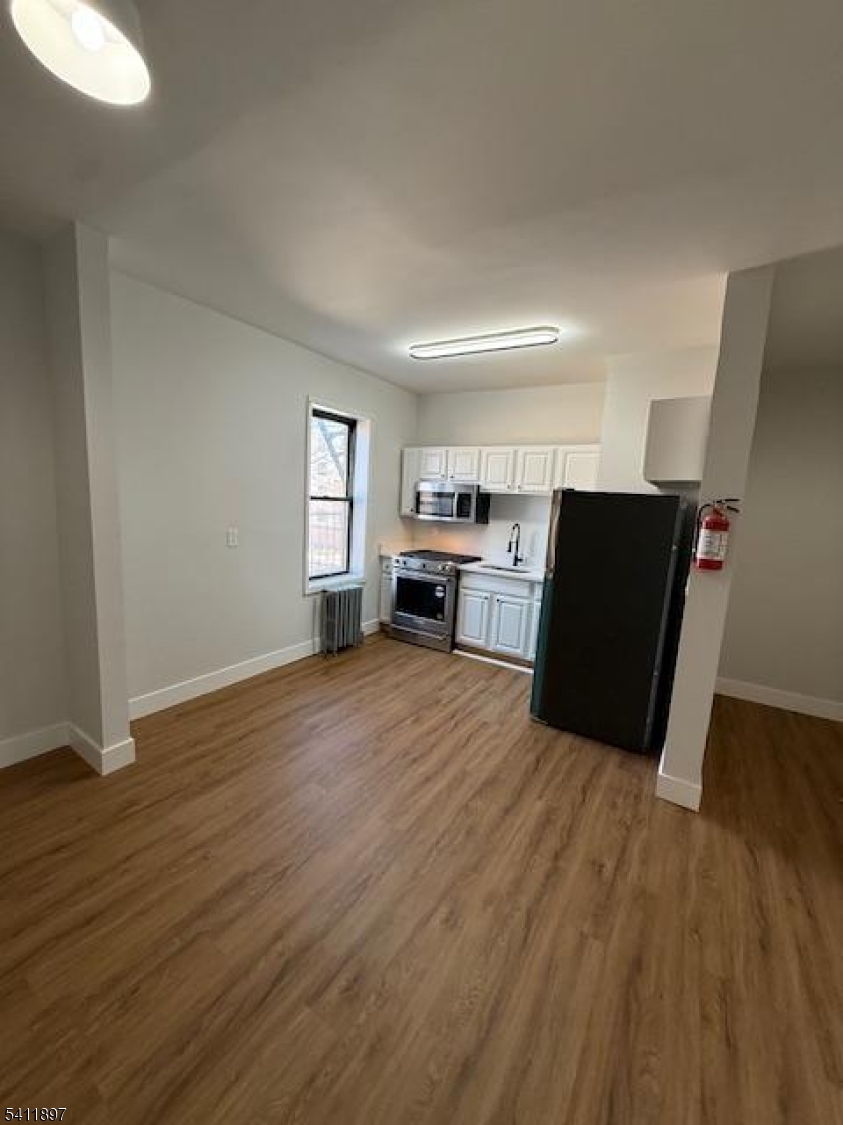 433 Lincoln Ave B8