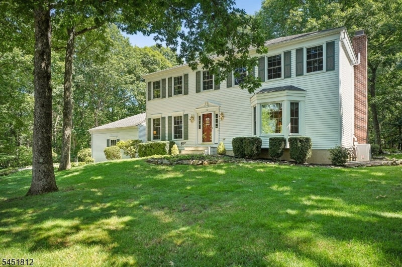12 Eagle Nest Ln