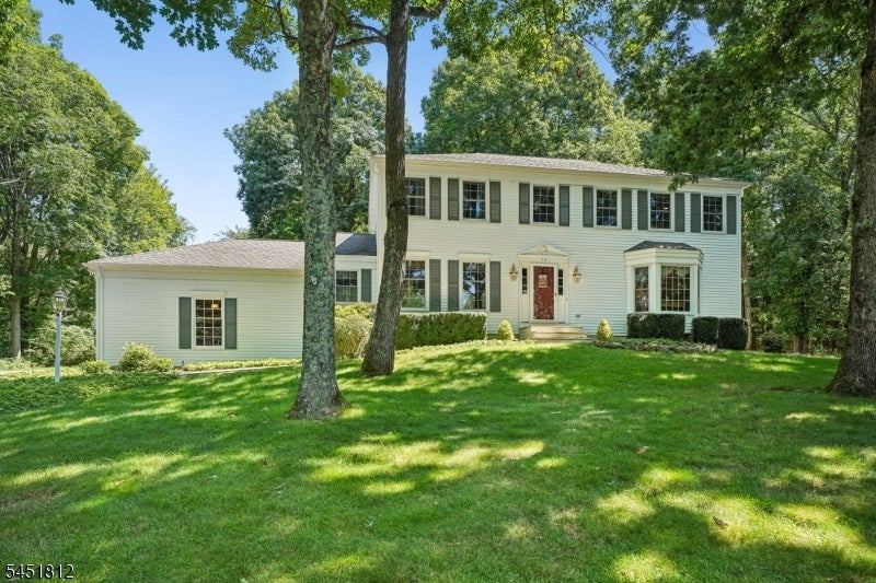 12 Eagle Nest Ln