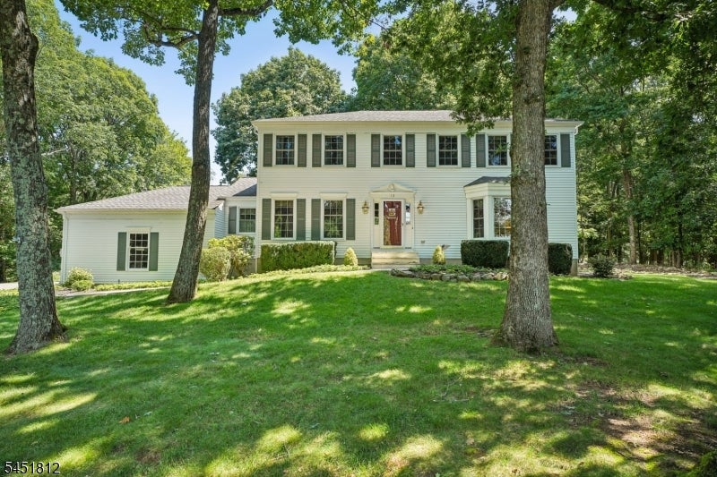 12 Eagle Nest Ln