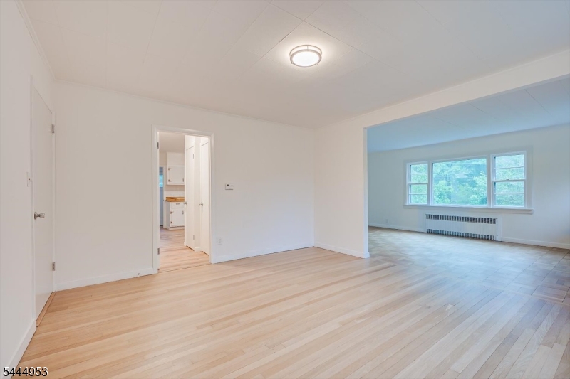 50 Forest Ave