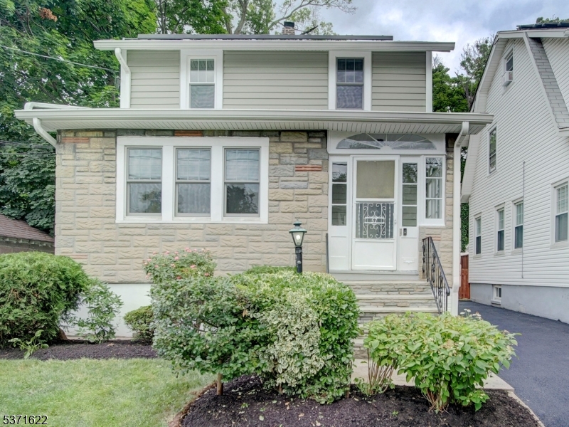 57 Menzel Ave